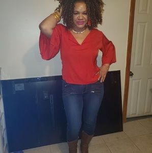 Meet your Posher, Mercedes